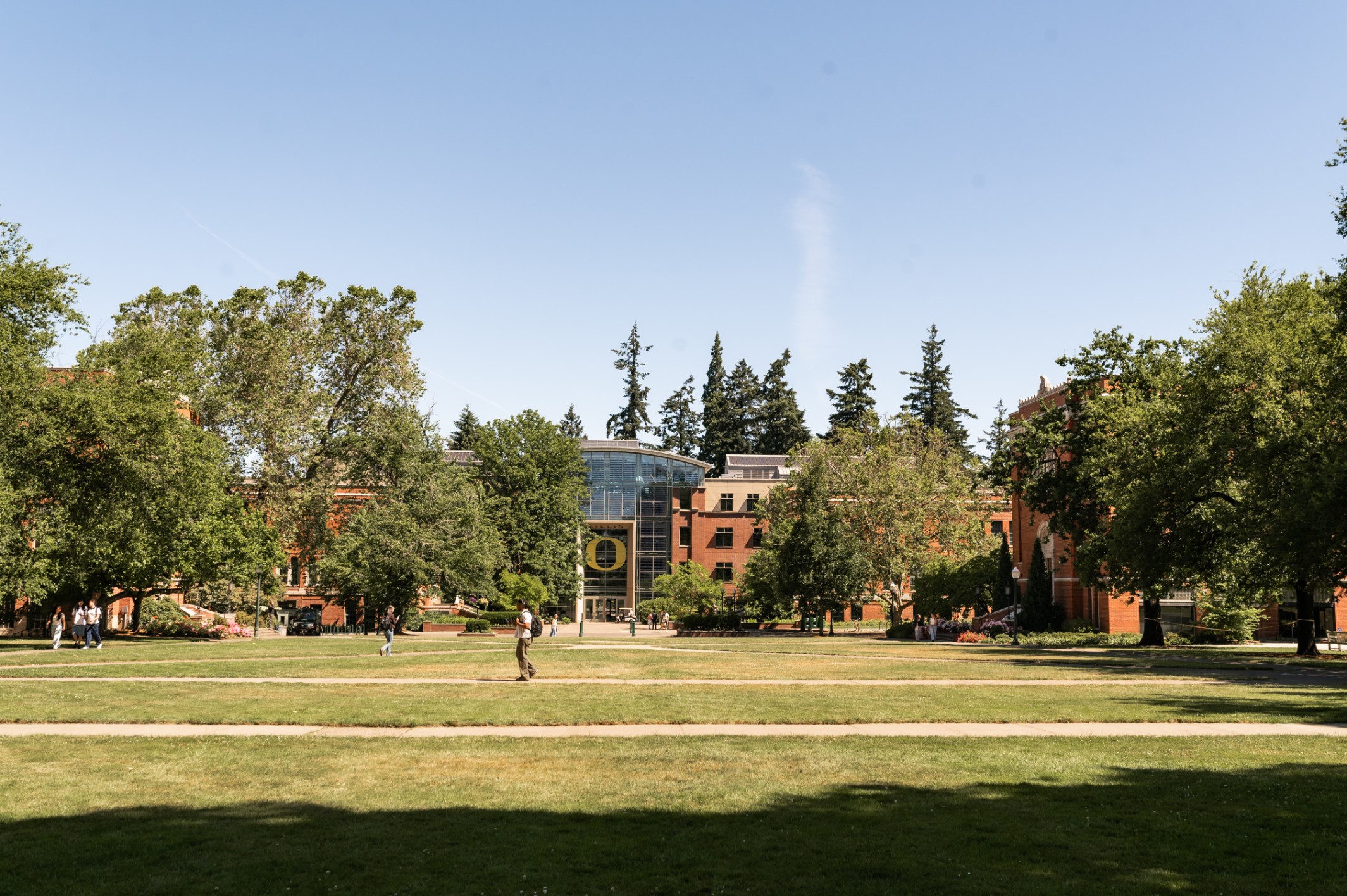 University of Oregon Quad on a sunny day